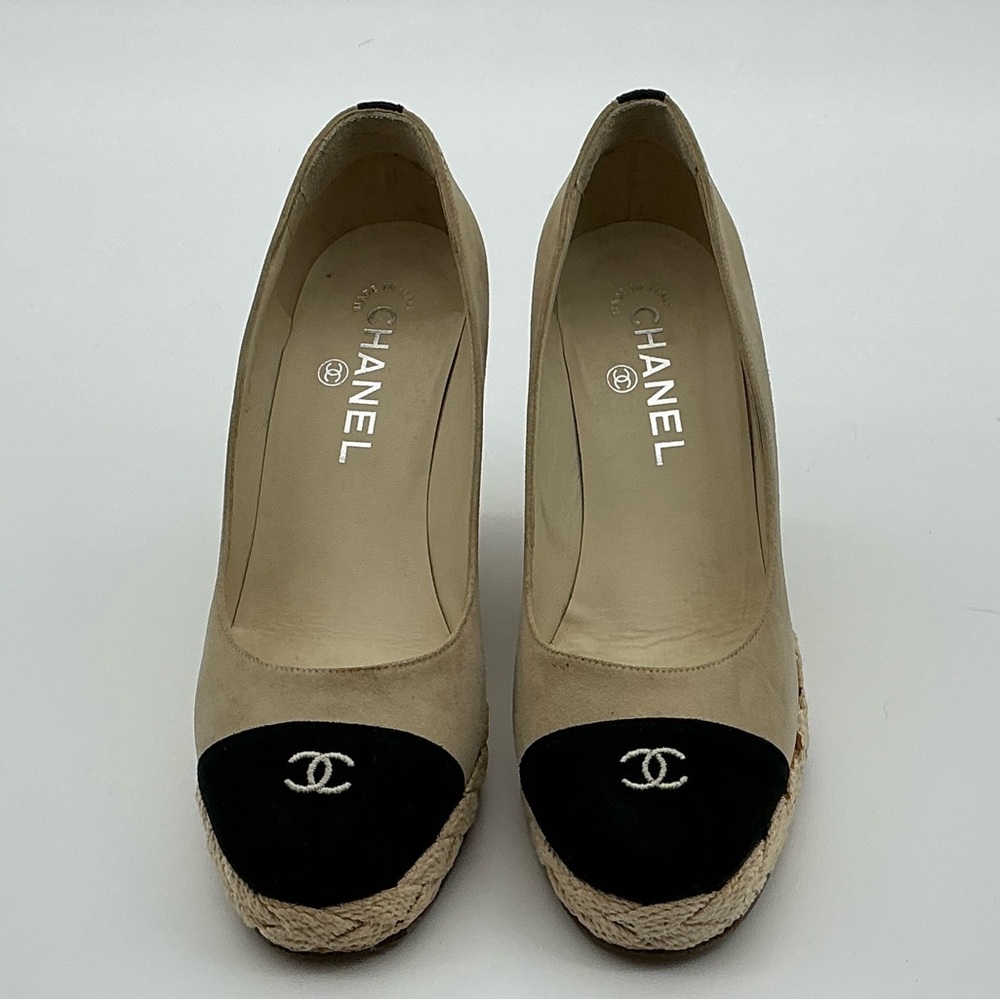 CHANEL Beige Suede Espadrille Wedges with Black Cap Toe and CC Logo